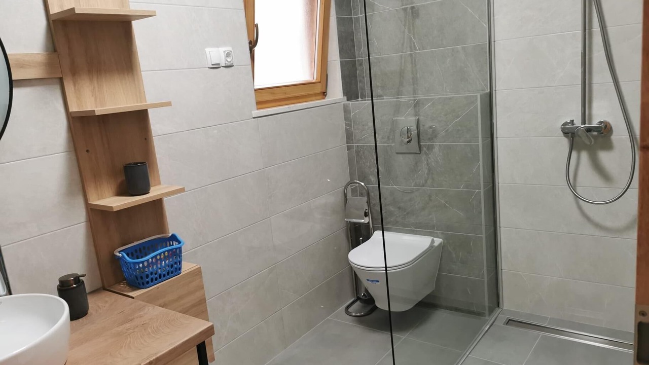 Photo of Bathroom in Kneza