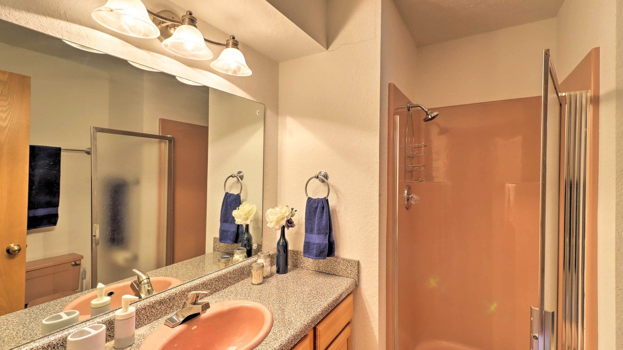 Photo of Bathroom in Lone Rock