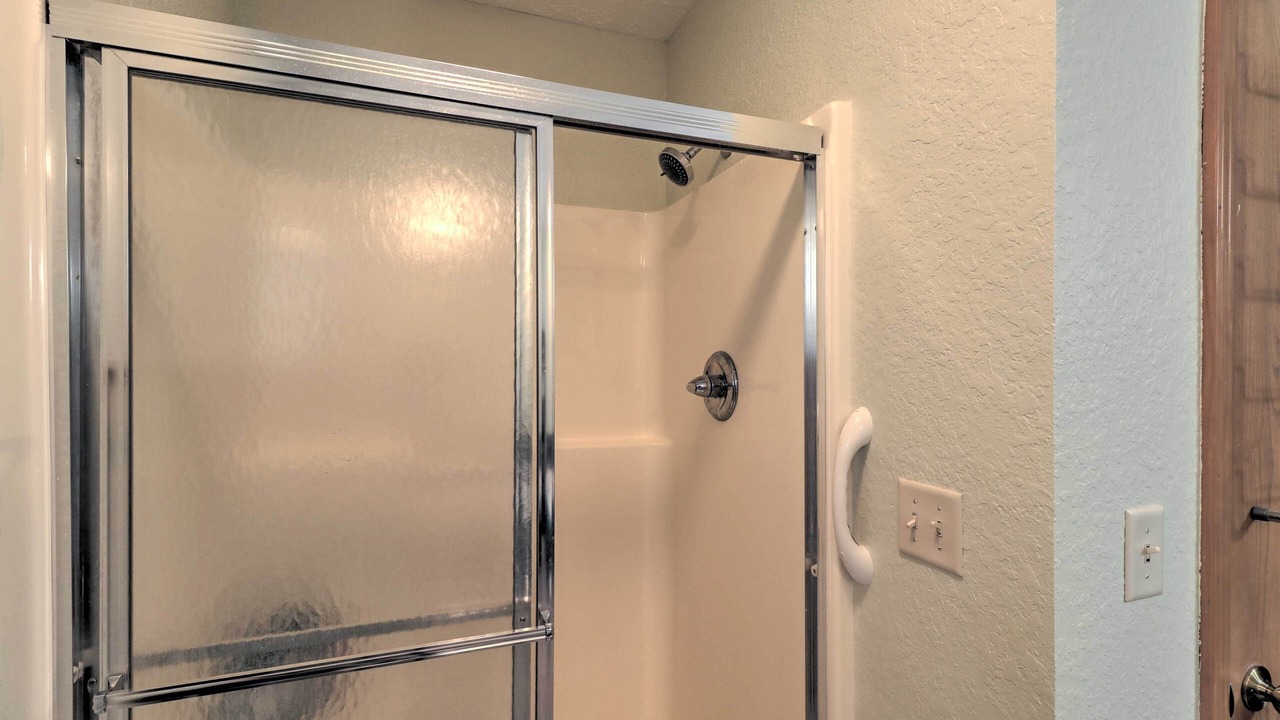 Photo of Bathroom in Lone Rock