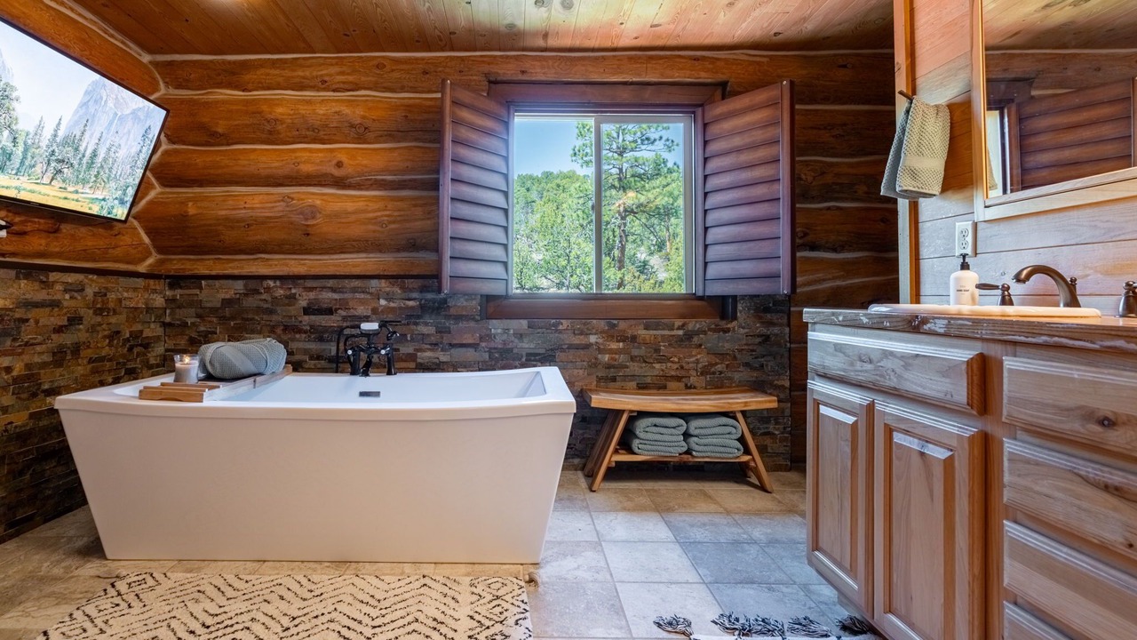 Photo of Bathroom in Canon City