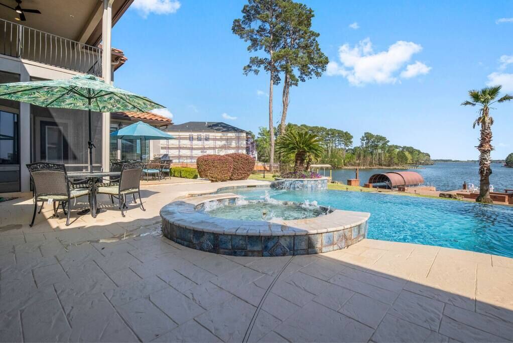 Photo of Outdoor in Montgomery
