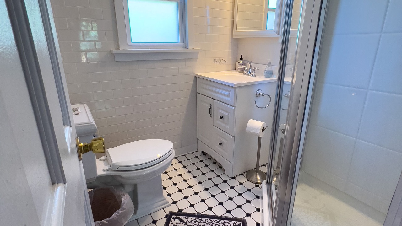 Photo of Bathroom in Ocean Beach