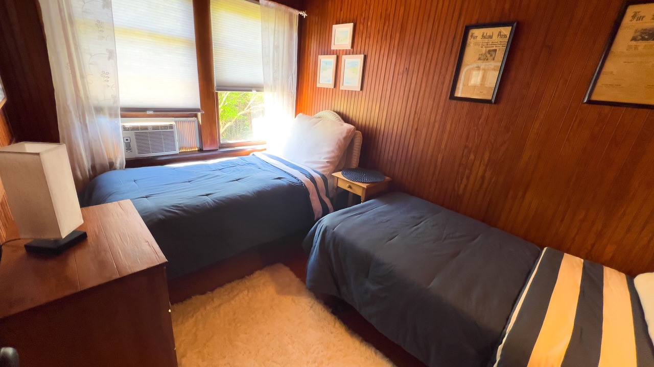Photo of Bedroom in Ocean Beach