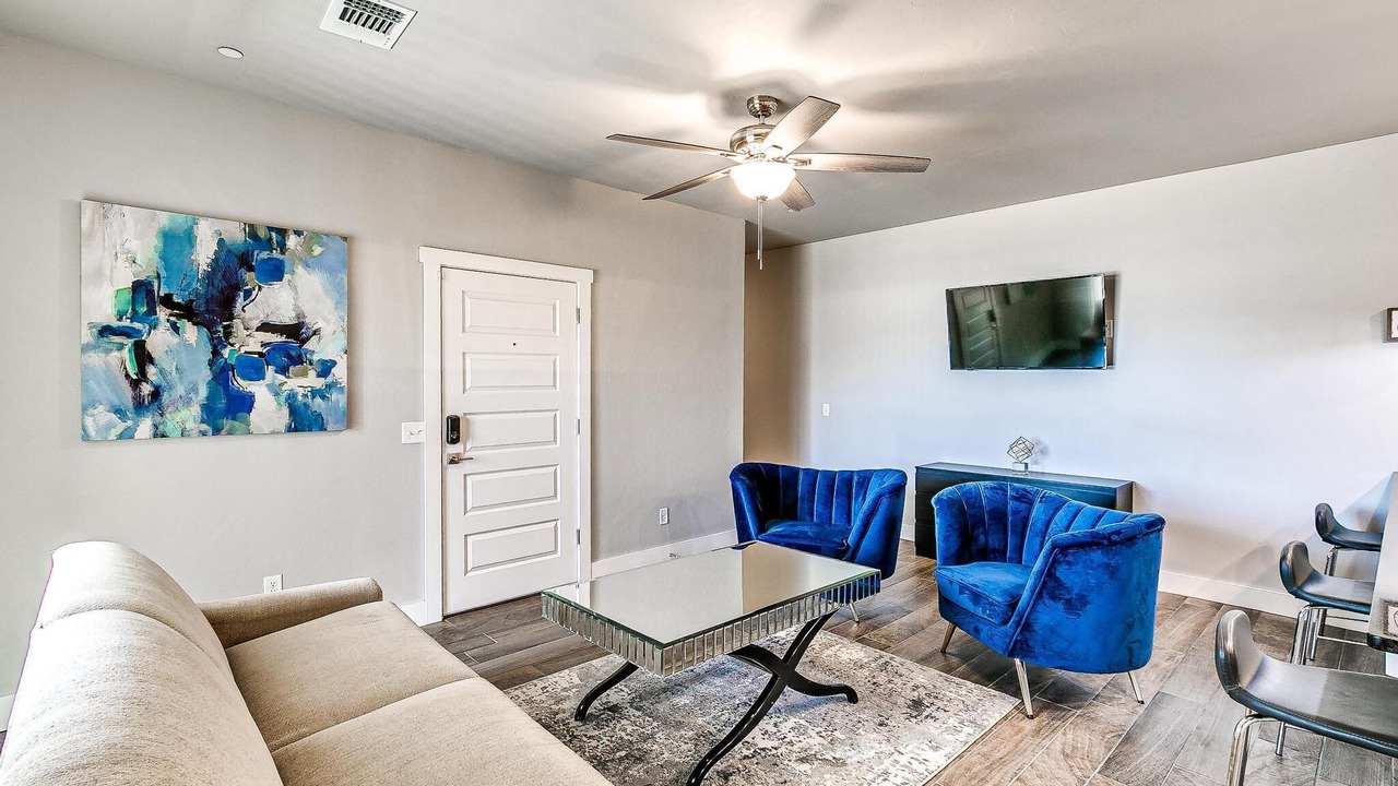 Photo of Livingroom in Corridor South