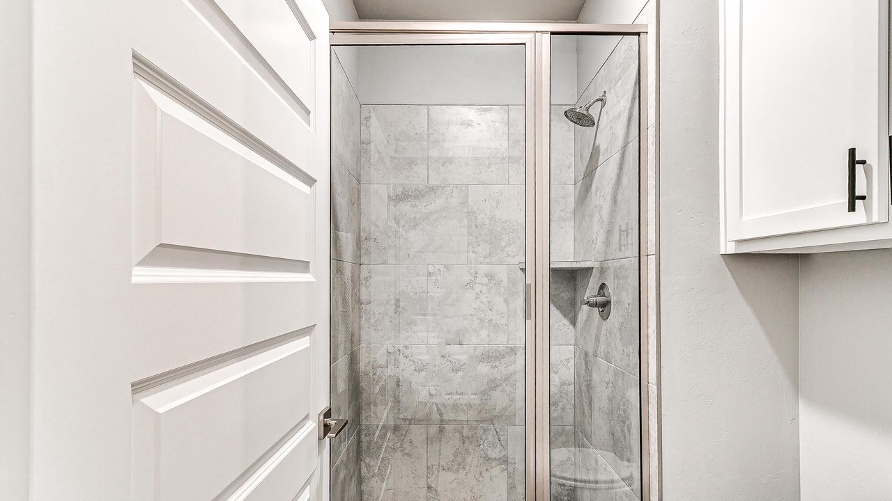 Photo of Bathroom in Corridor South