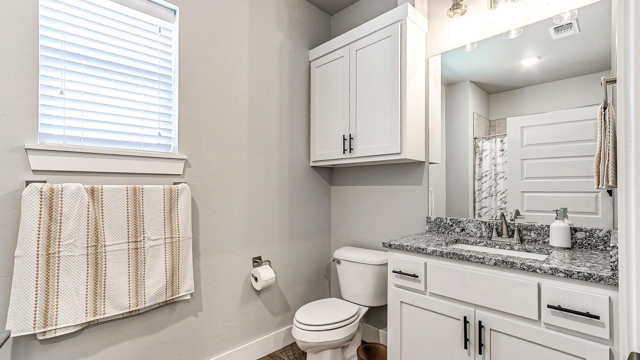 Photo of Bathroom in Corridor South