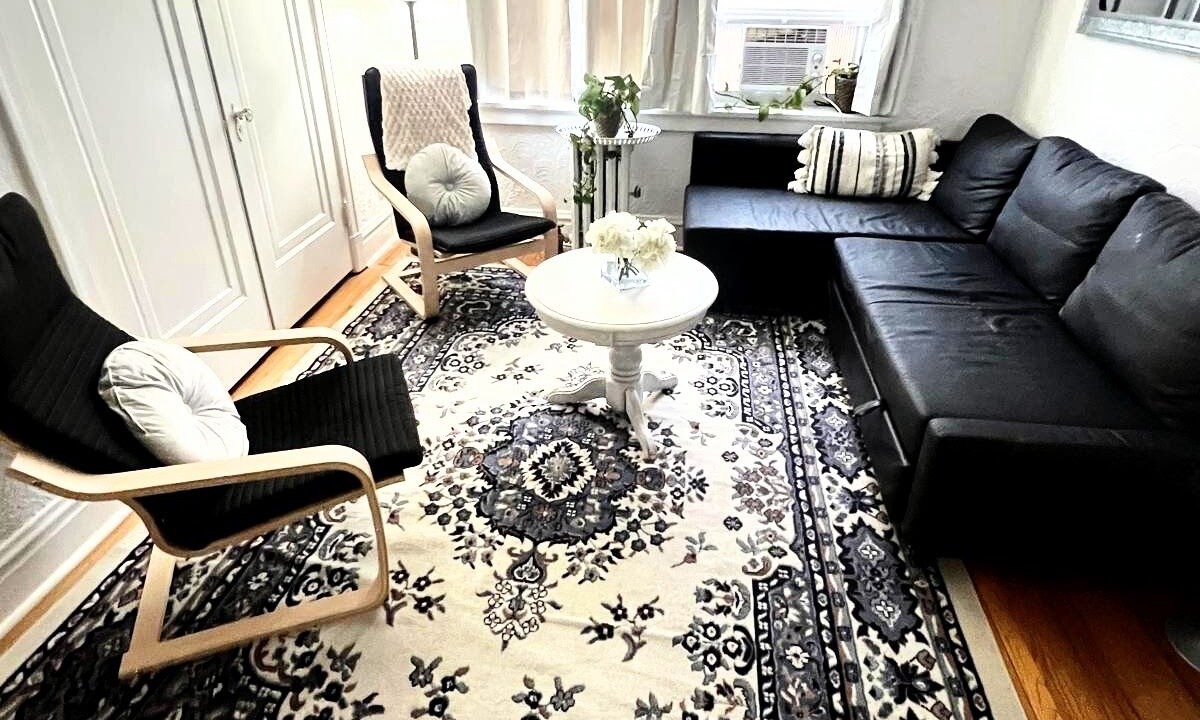 Photo of Livingroom in St. Louis