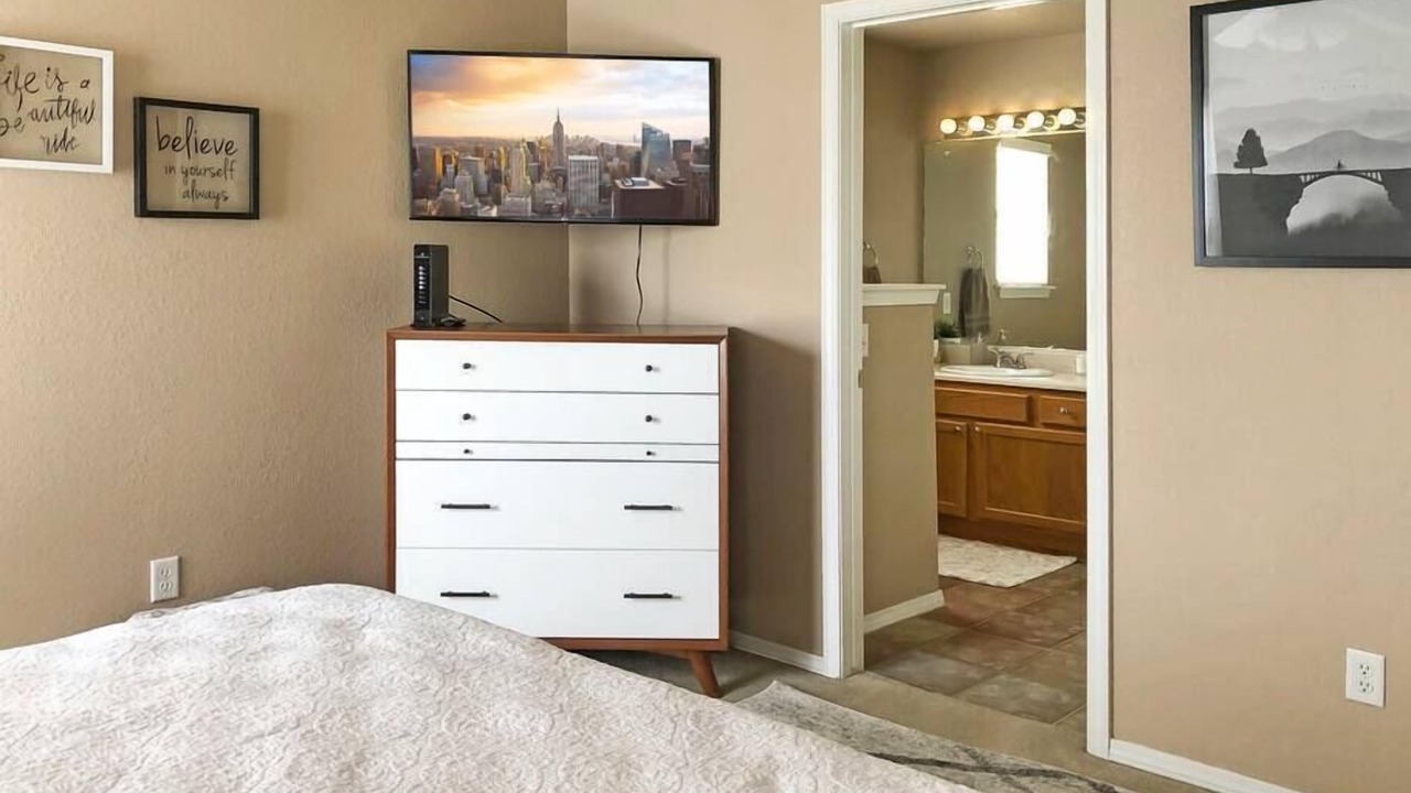 Photo of Bedroom in Downtown