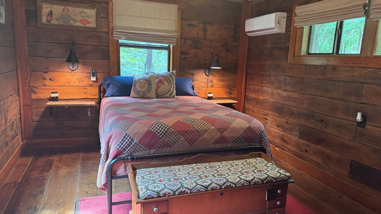 Photo of Bedroom in Kingston