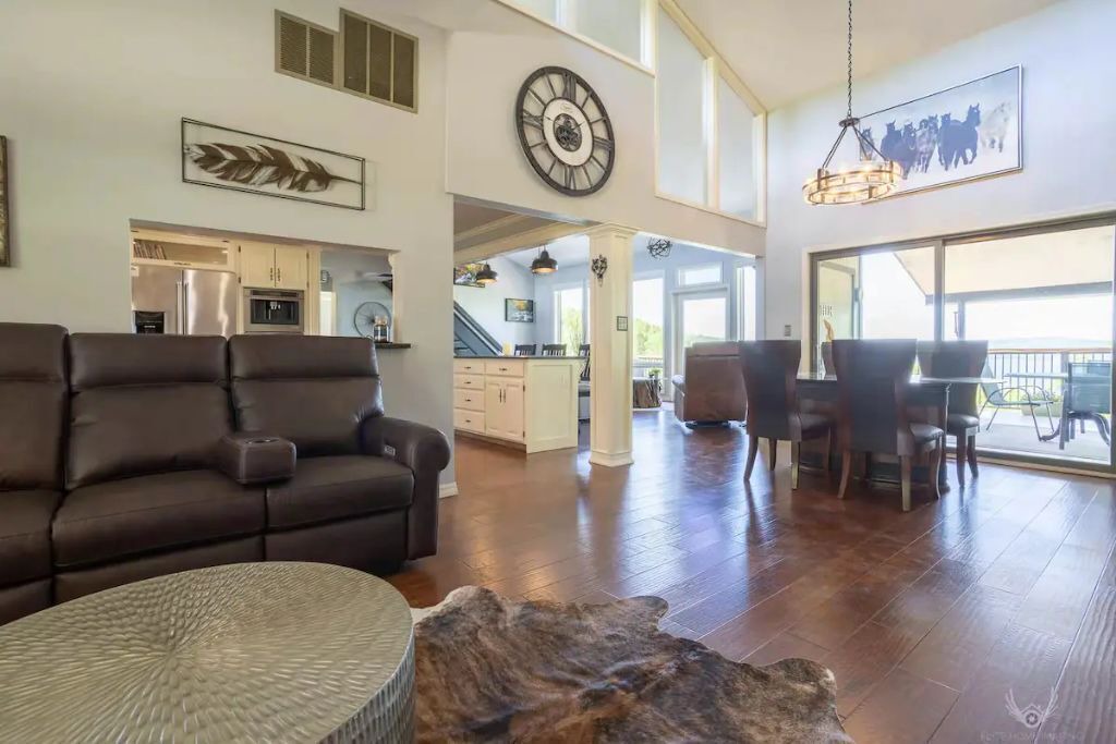 Photo of Livingroom in Rogers