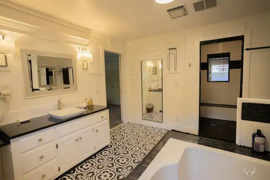 Photo of Bathroom in Rogers