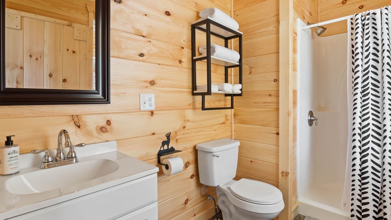 Photo of Bathroom in Newland