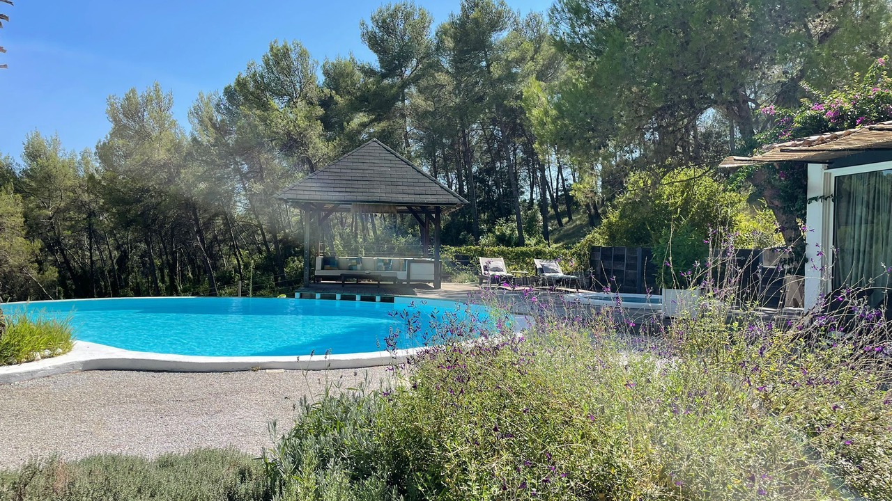 Photo of Outdoor in Saint-Clement-de-Riviere