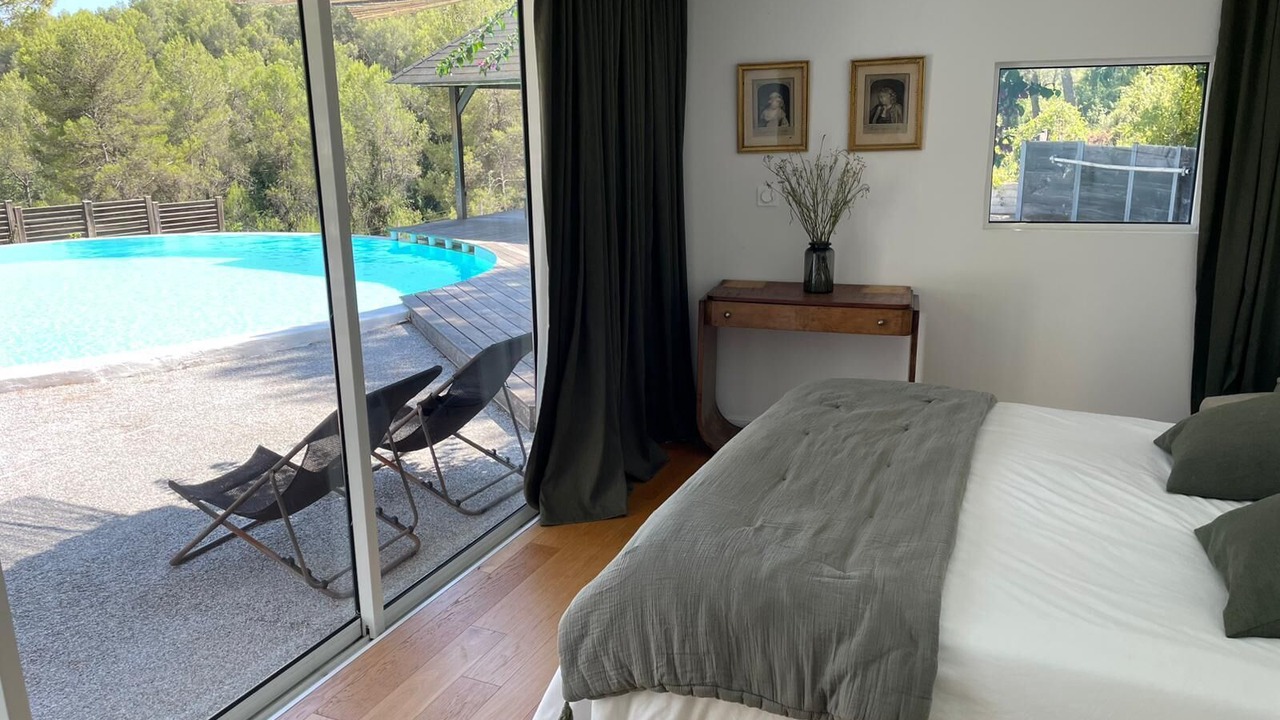 Photo of Bedroom in Saint-Clement-de-Riviere