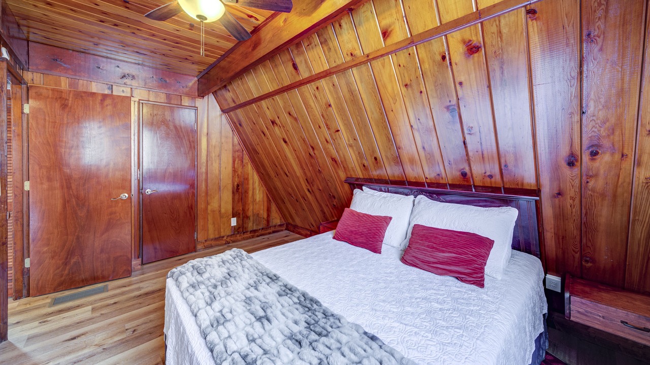 Photo of Bedroom in Tate