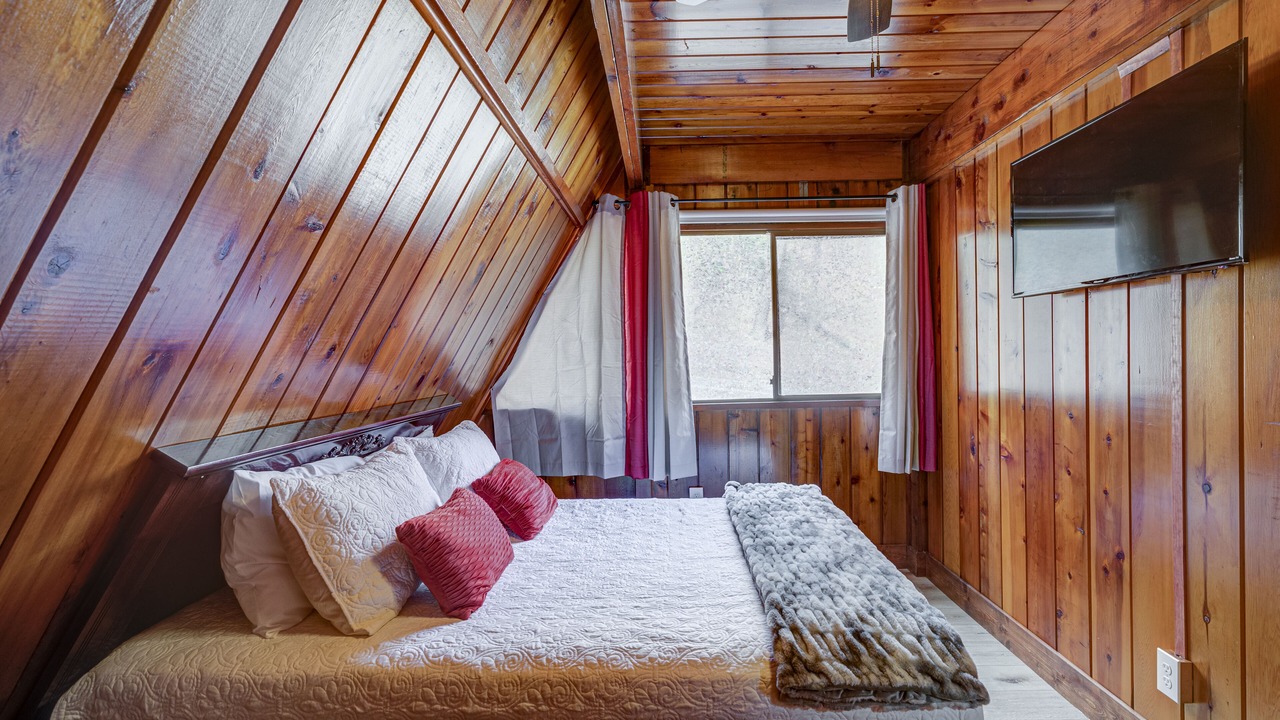 Photo of Bedroom in Tate