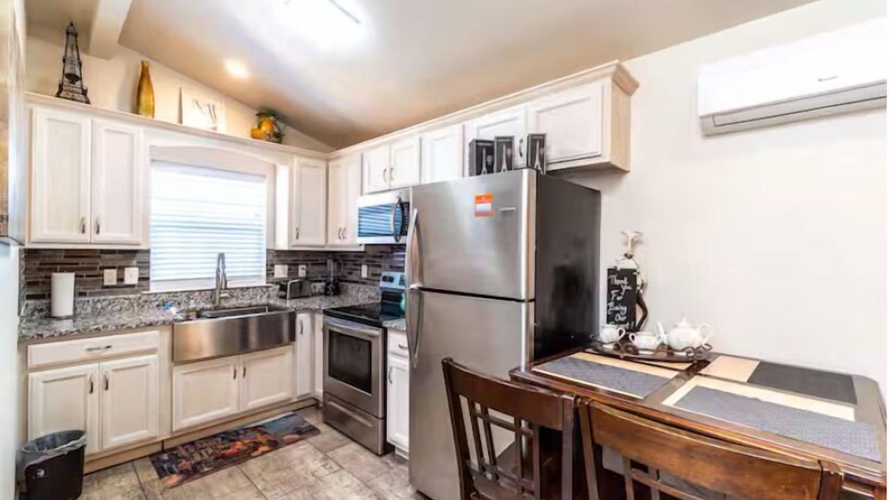Photo of Kitchen in Biggs Field
