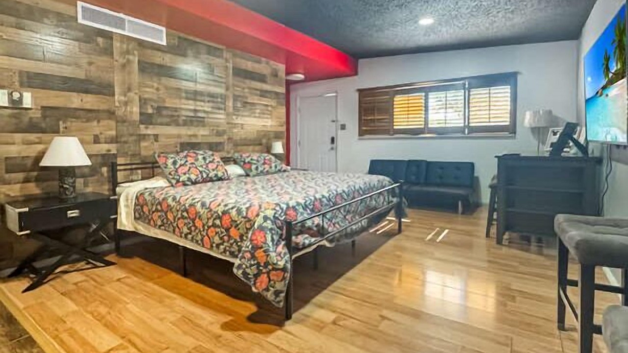 Photo of Bedroom in Biggs Field