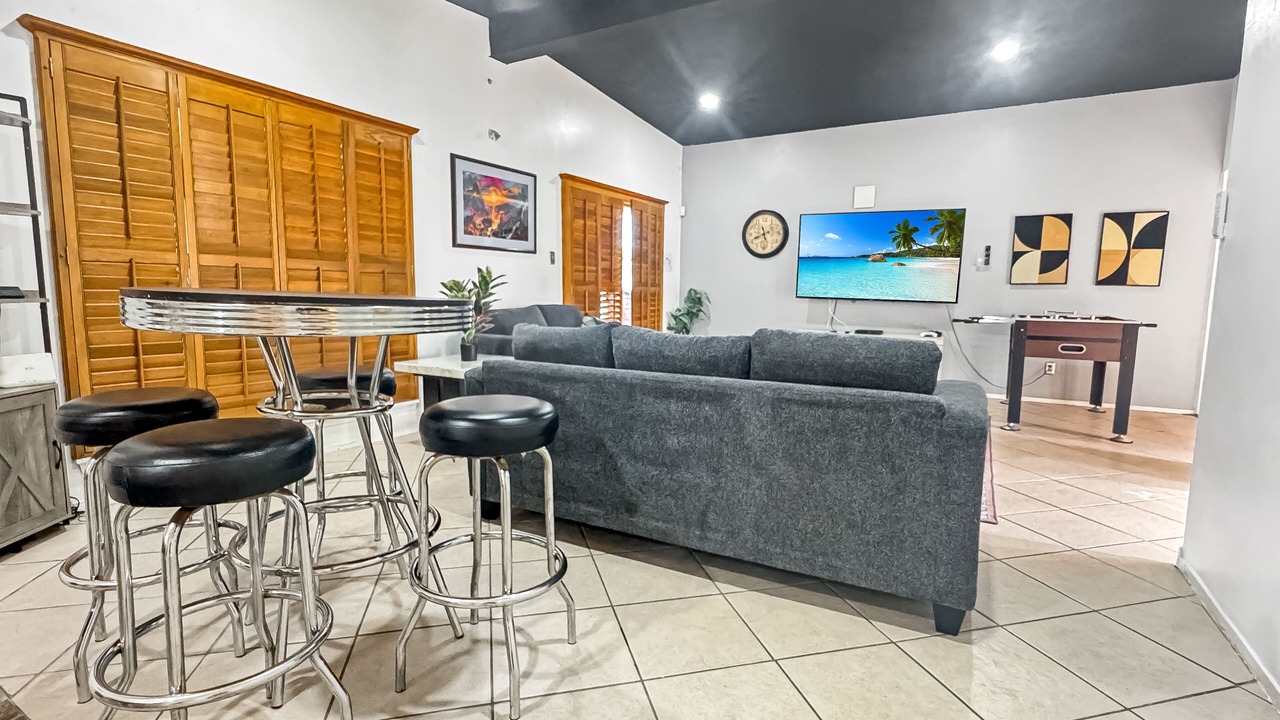 Photo of Livingroom in Biggs Field