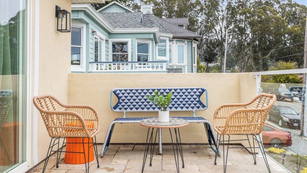 Photo of Patio Balcony in El Granada