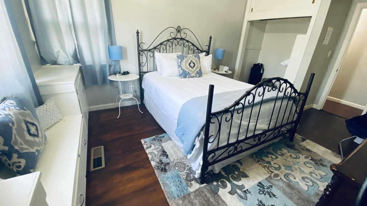 Photo of Bedroom in Central Oklahoma City