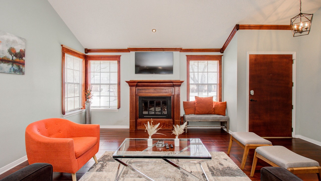 Photo of Livingroom in Windermere Lakes