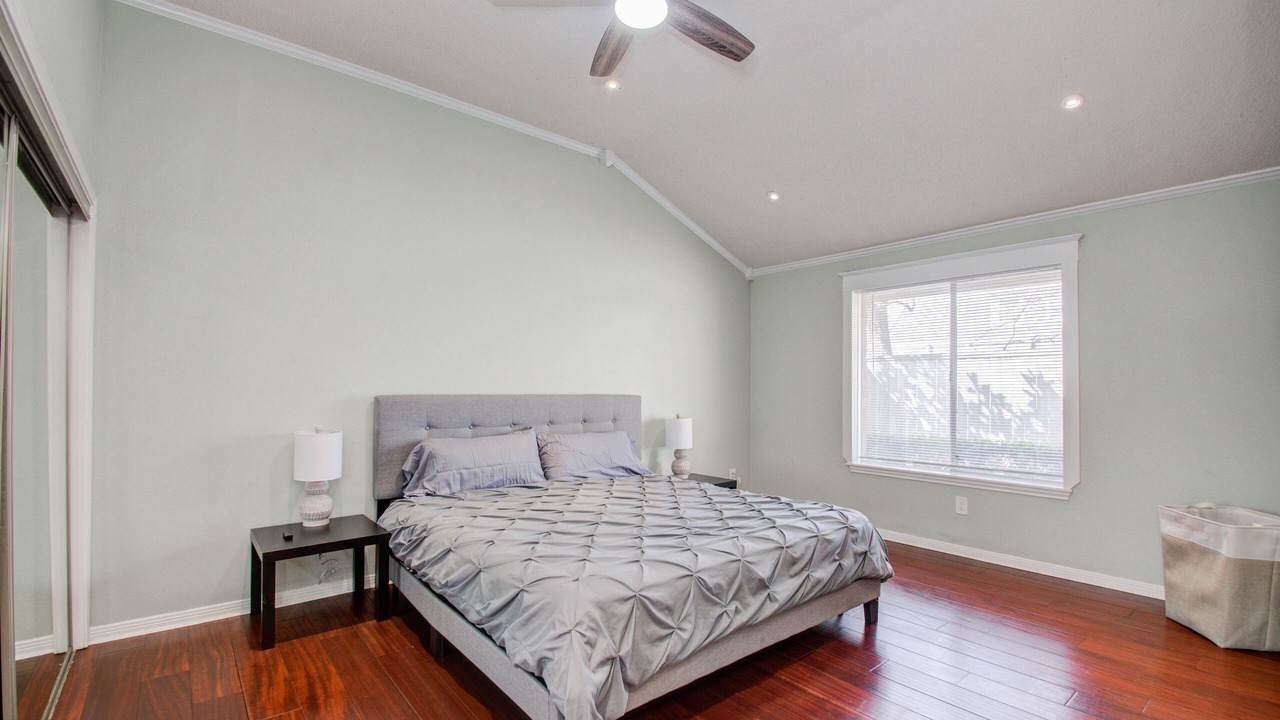 Photo of Bedroom in Windermere Lakes