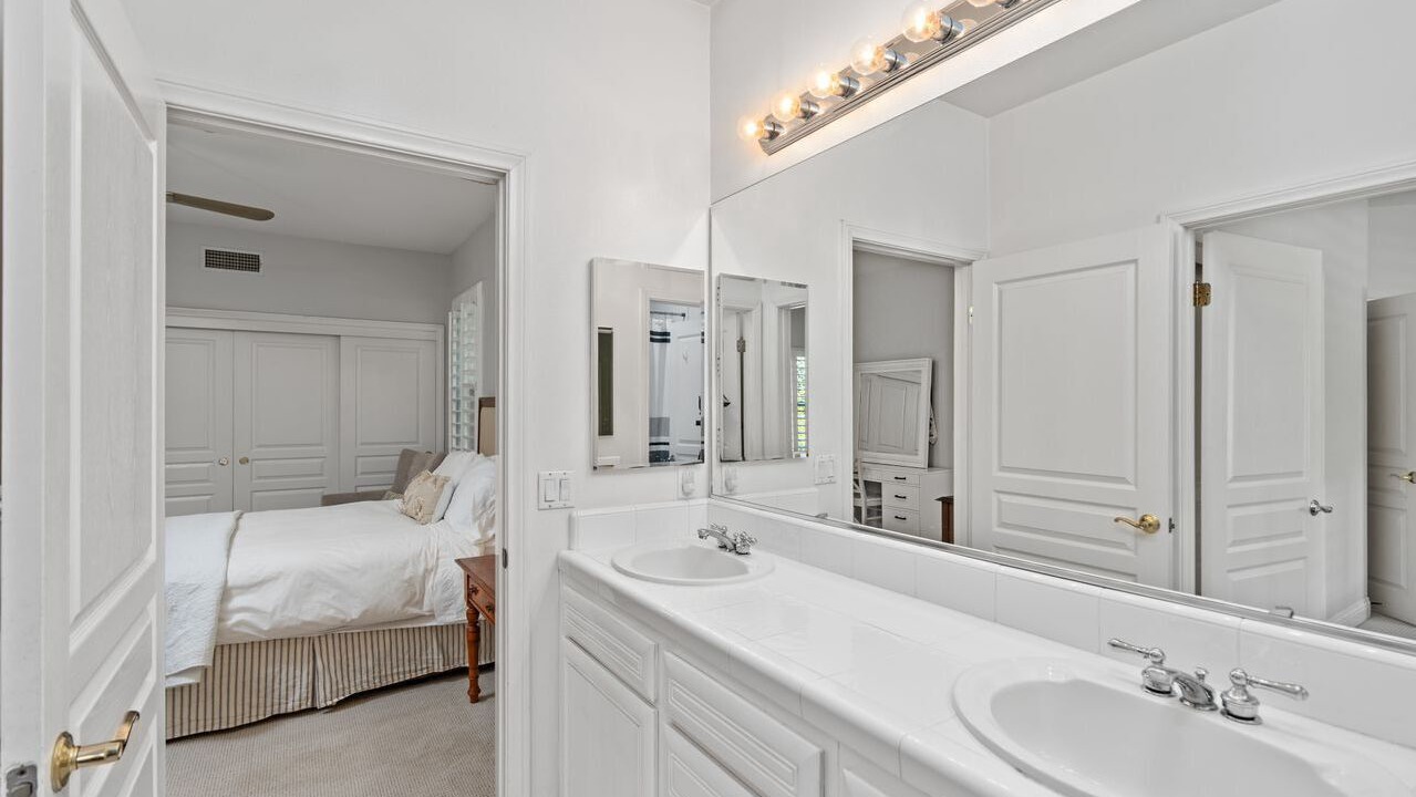 Photo of Bathroom in The Summit