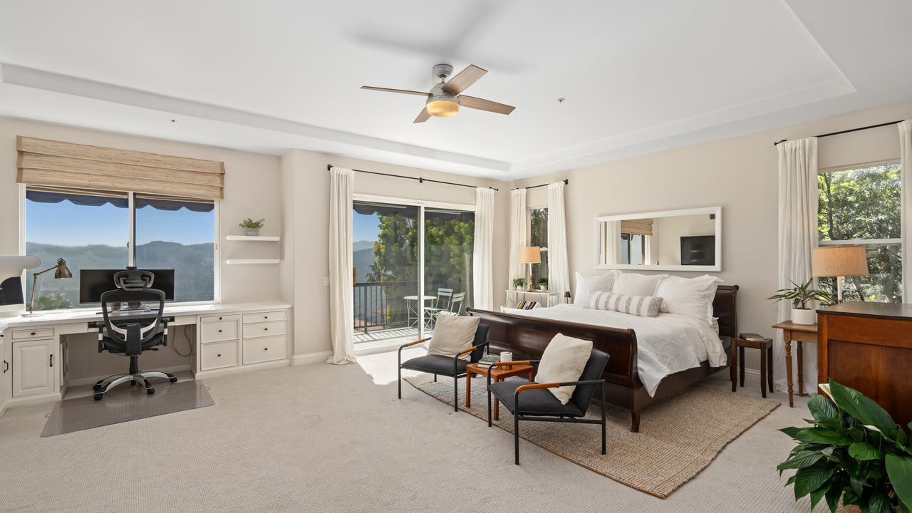 Photo of Bedroom in The Summit