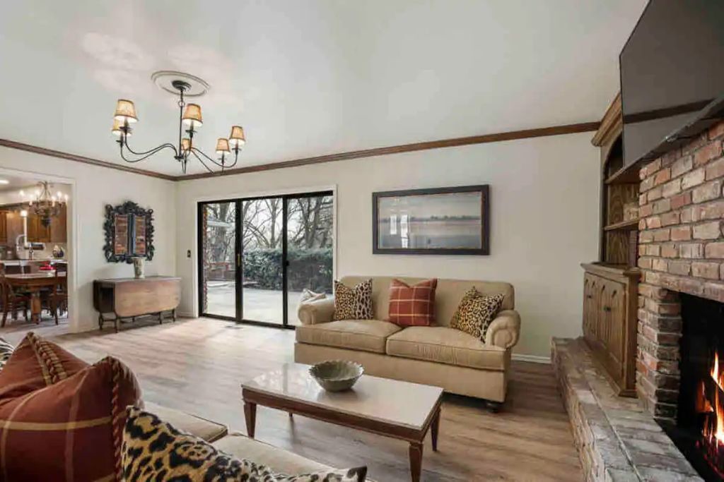 Photo of Livingroom in South Tulsa