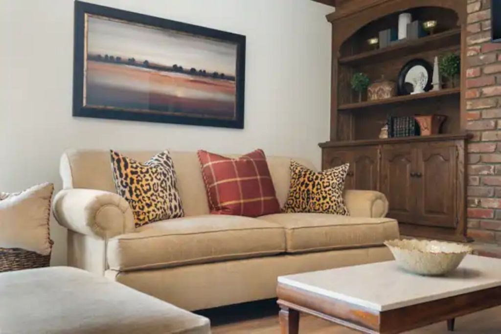Photo of Livingroom in South Tulsa
