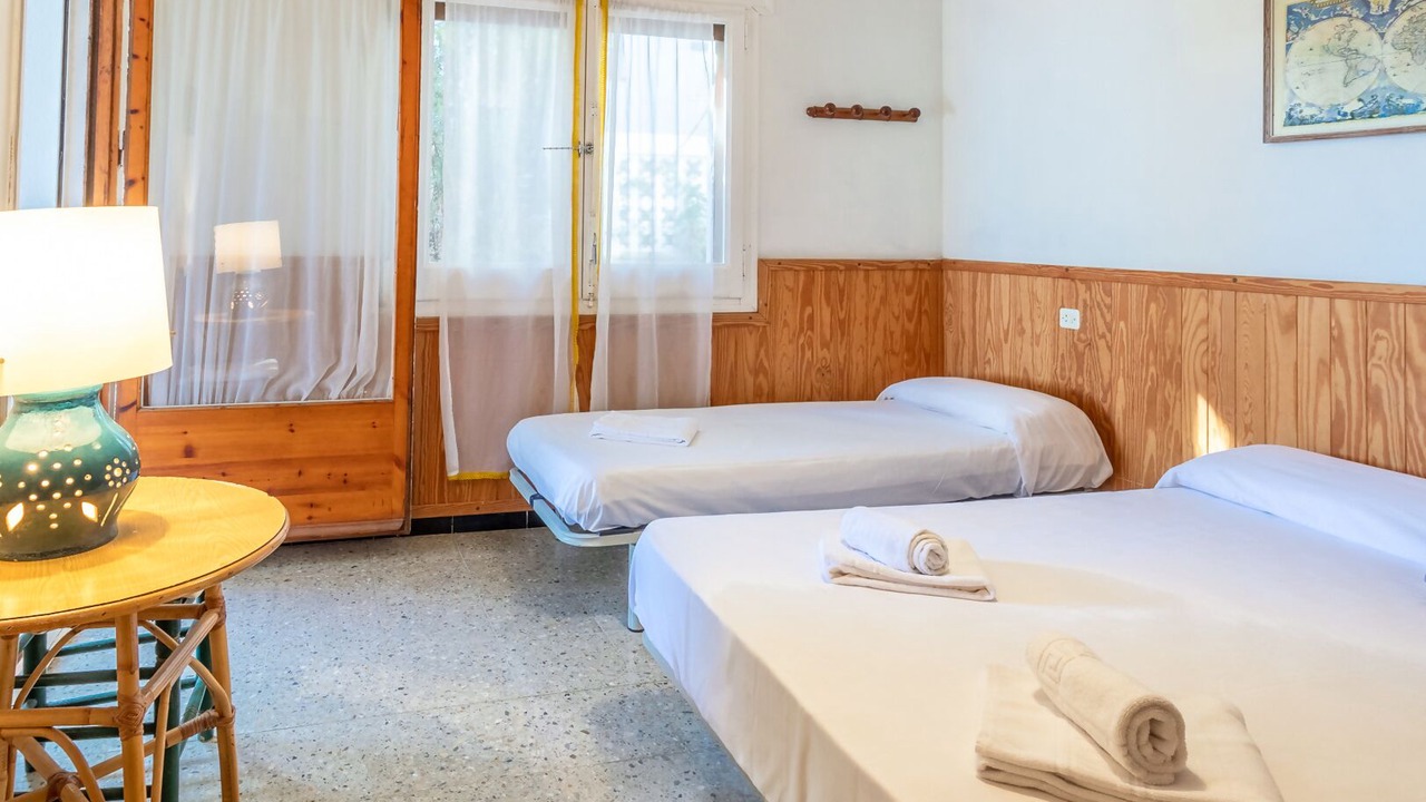 Photo of Bedroom in Llanca