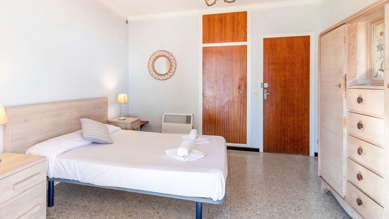 Photo of Bedroom in Llanca