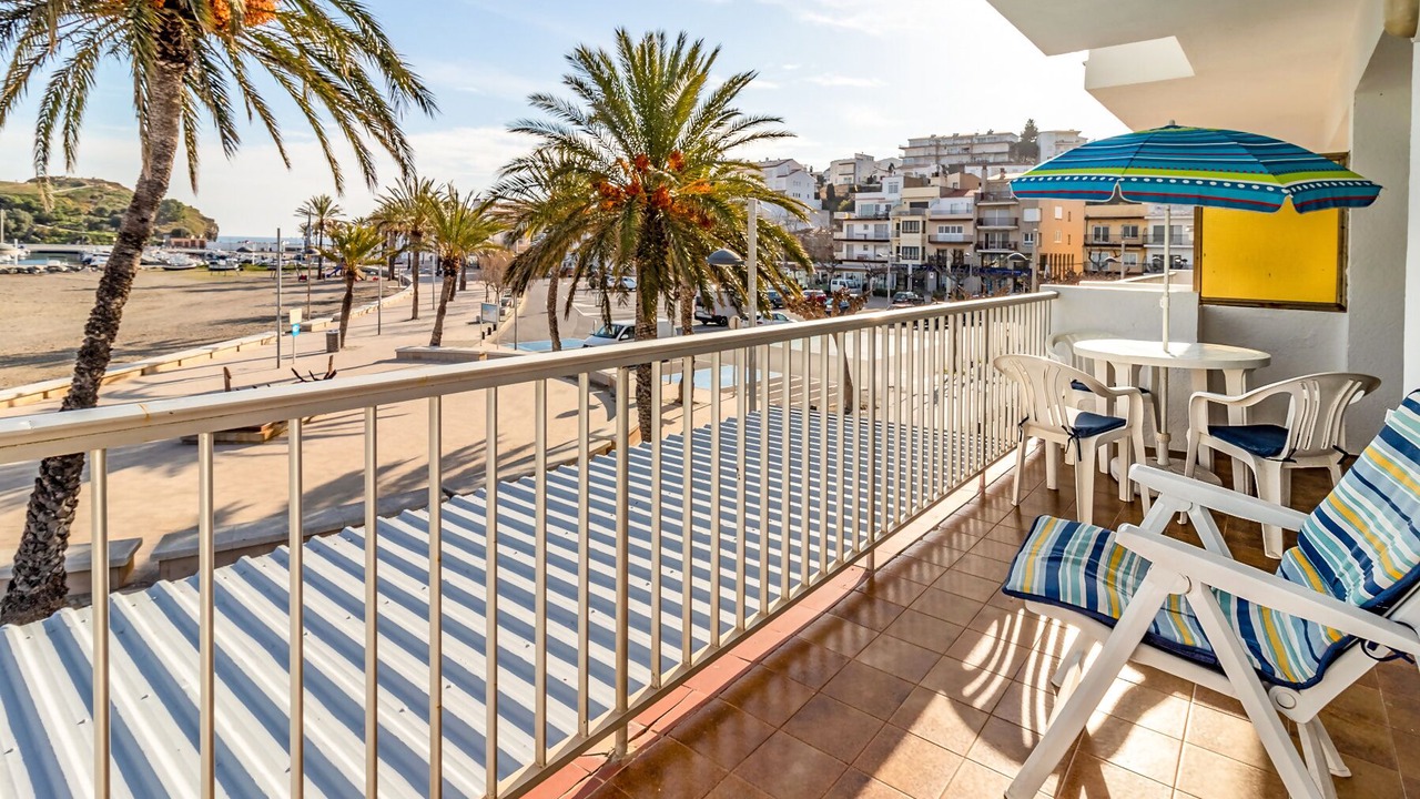 Photo of Patio Balcony in Llanca