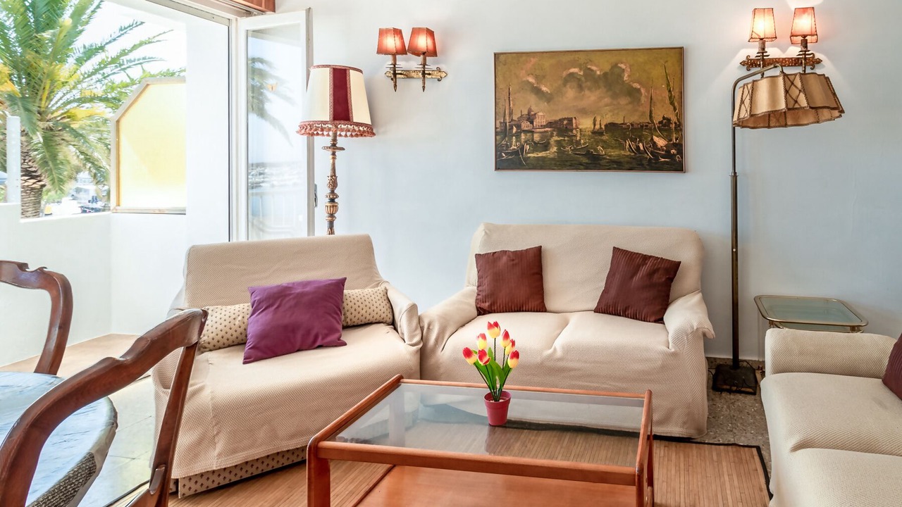 Photo of Livingroom in Llanca