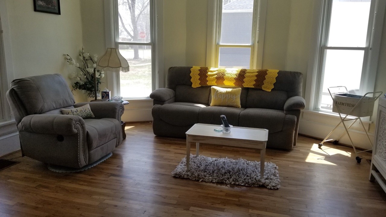 Photo of Livingroom in Shelton