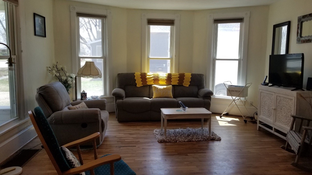 Photo of Livingroom in Shelton