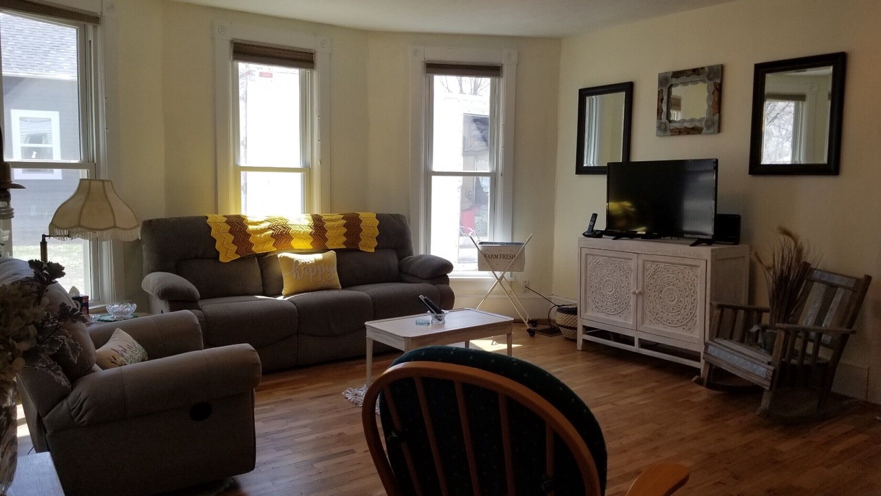 Photo of Livingroom in Shelton