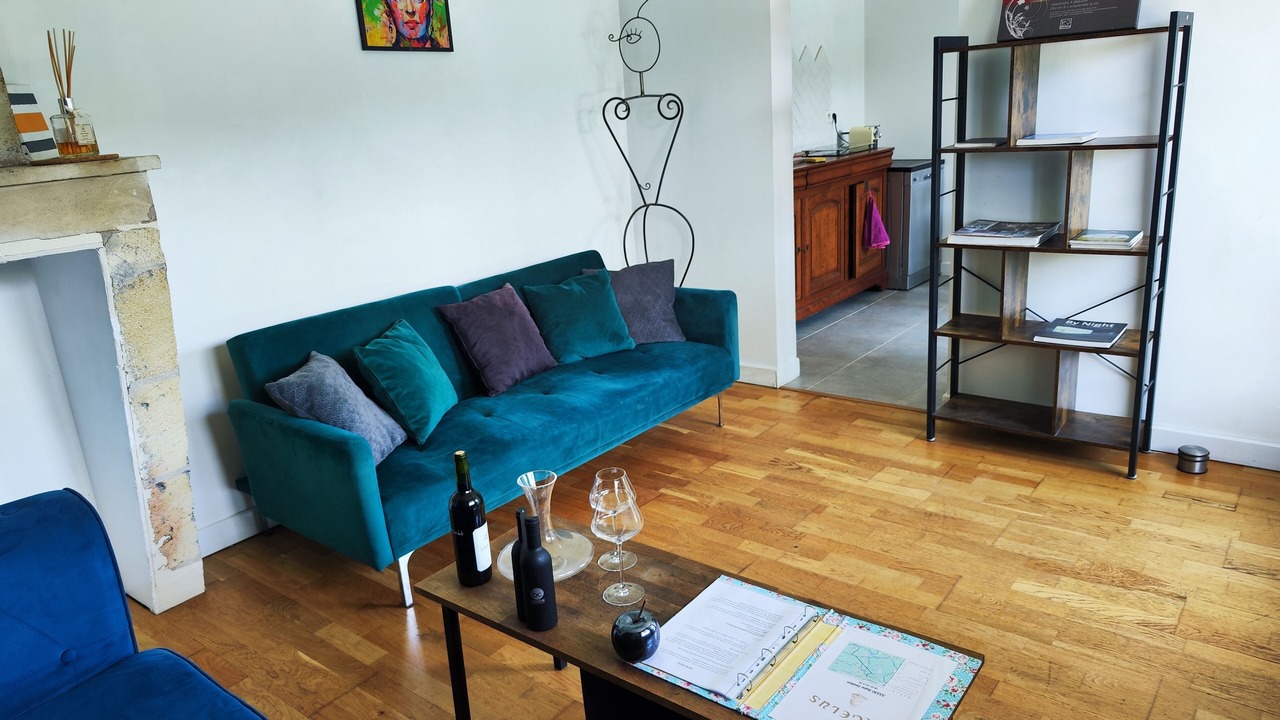 Photo of Livingroom in Sainte-Terre