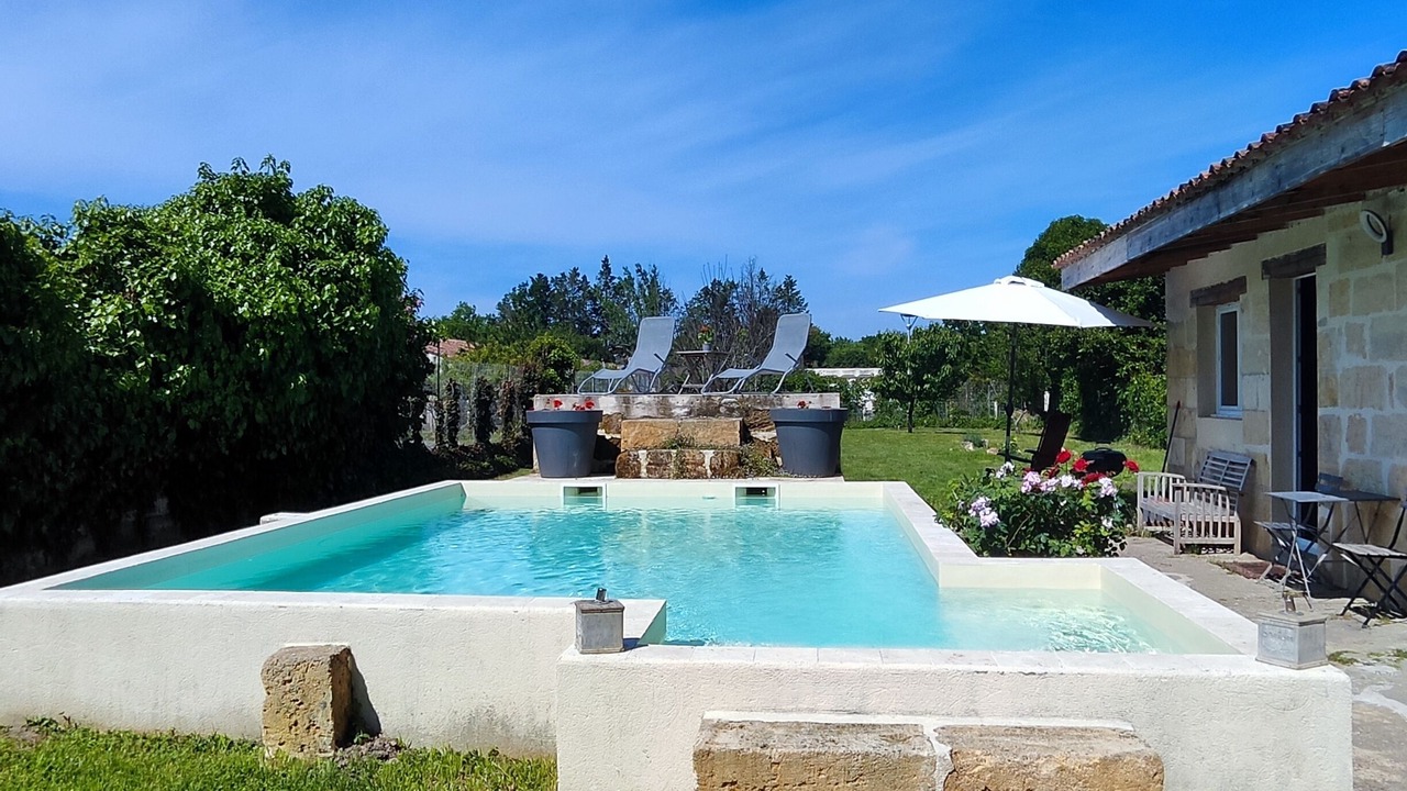 Photo of Outdoor in Sainte-Terre