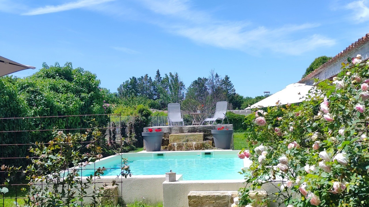 Photo of Outdoor in Sainte-Terre