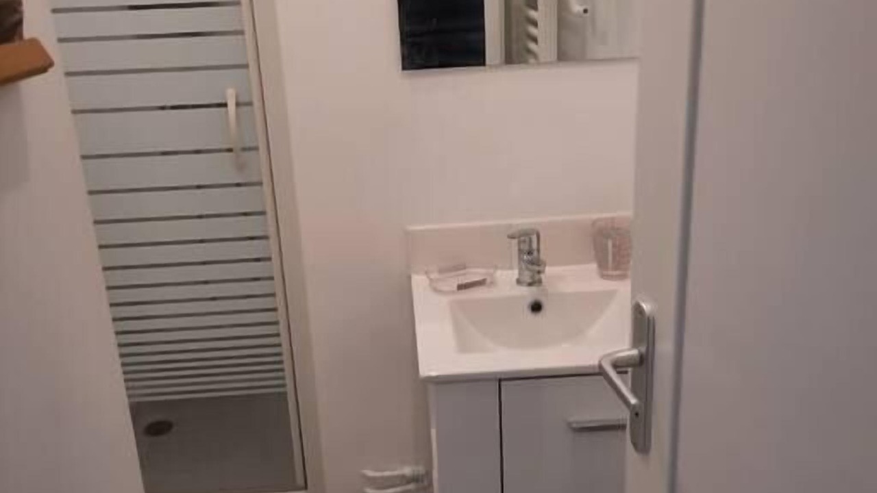 Photo of Bathroom in Courseulles-sur-Mer