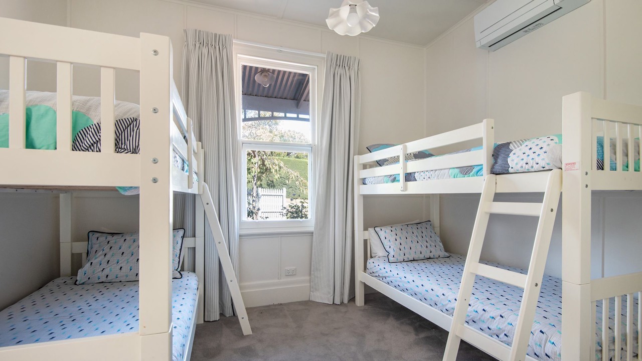 Photo of Others in Flinders