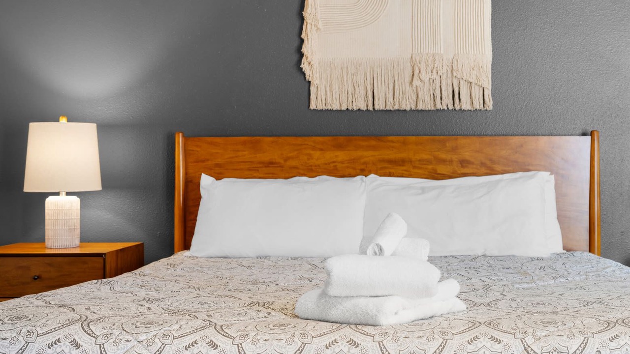 Photo of Bedroom in Alamedan Valley