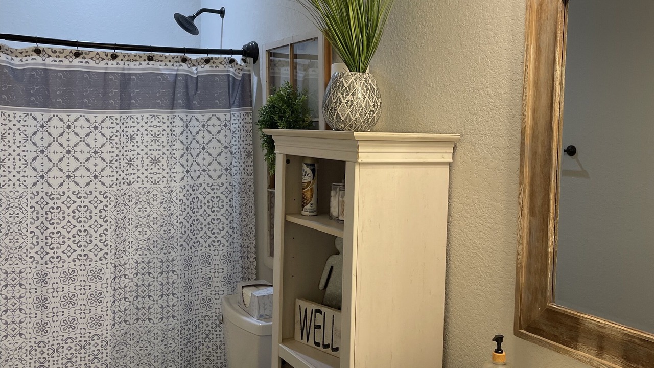 Photo of Bathroom in Gamaliel