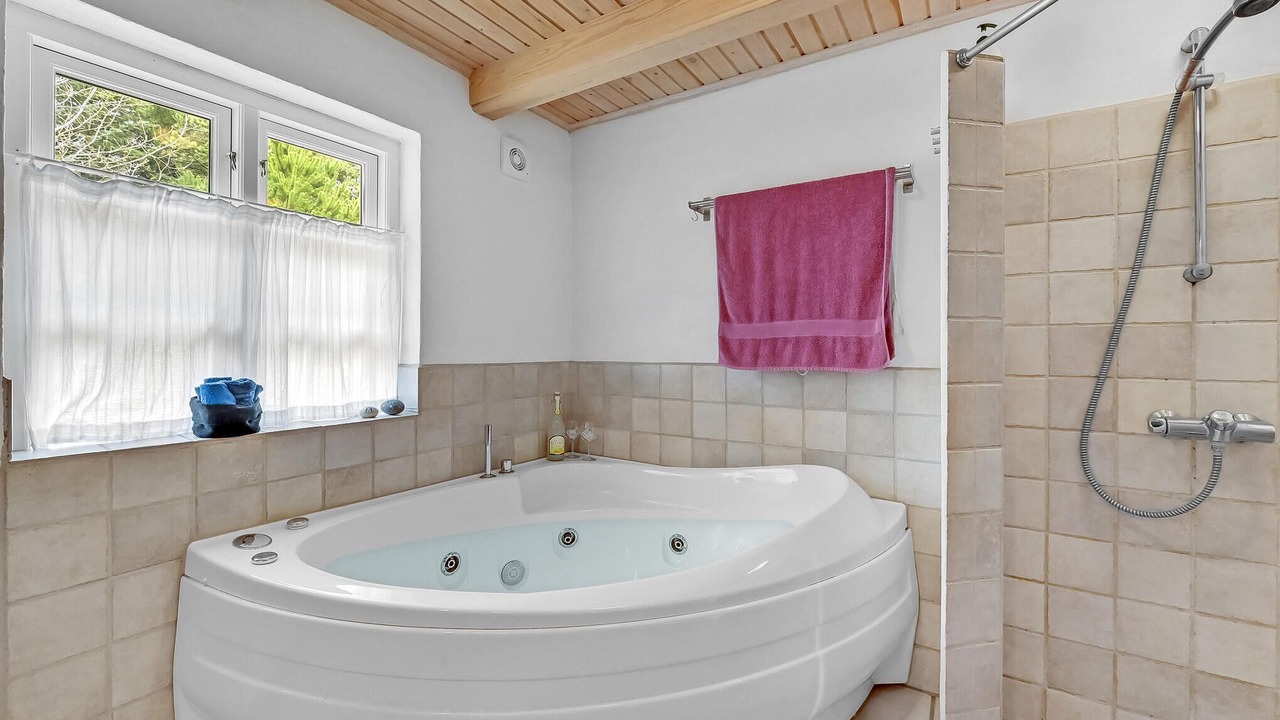 Photo of Bathroom in Øhuse