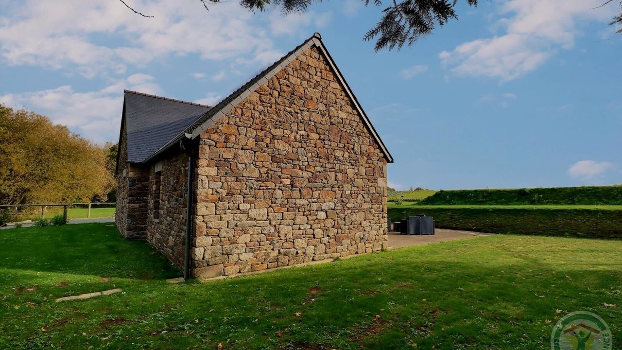 Photo of Outdoor in Saint-Coulomb