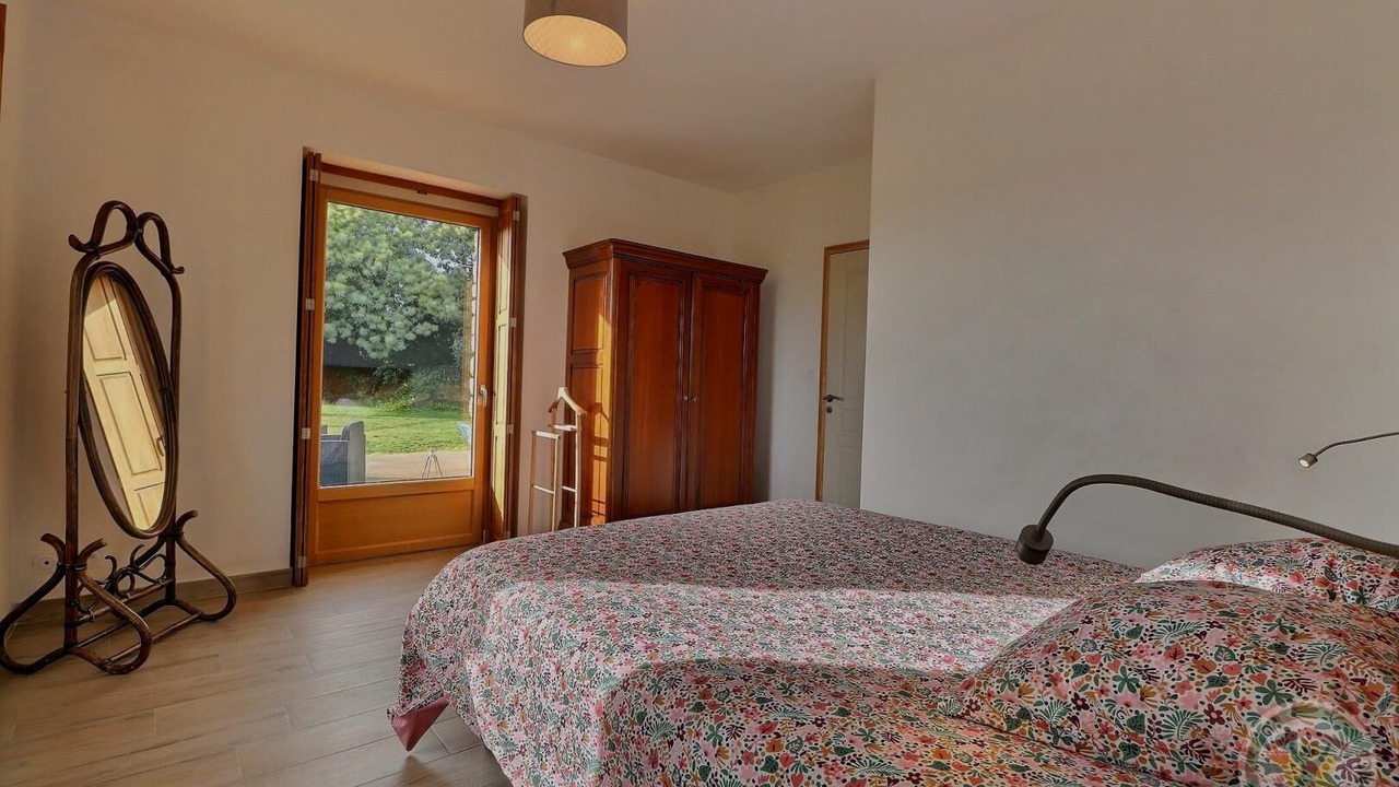 Photo of Bedroom in Saint-Coulomb