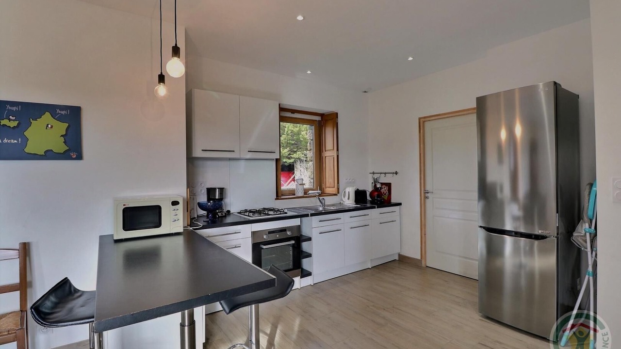 Photo of Kitchen in Saint-Coulomb