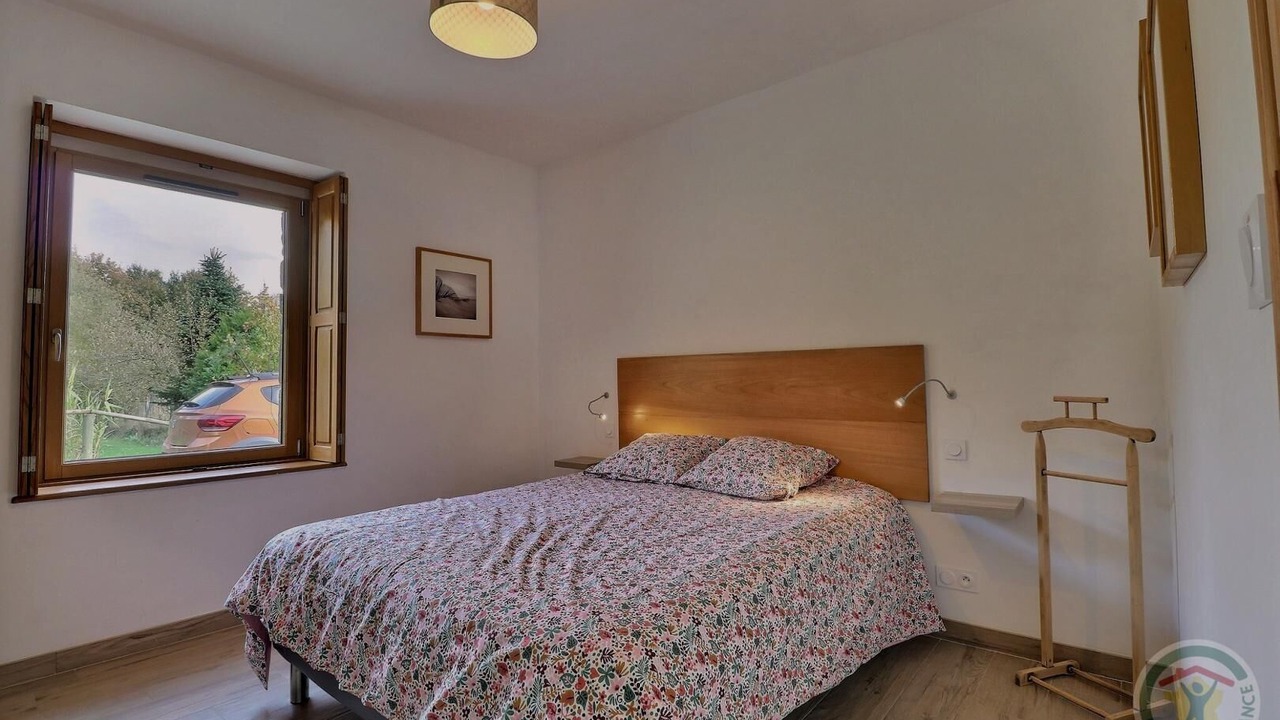Photo of Bedroom in Saint-Coulomb